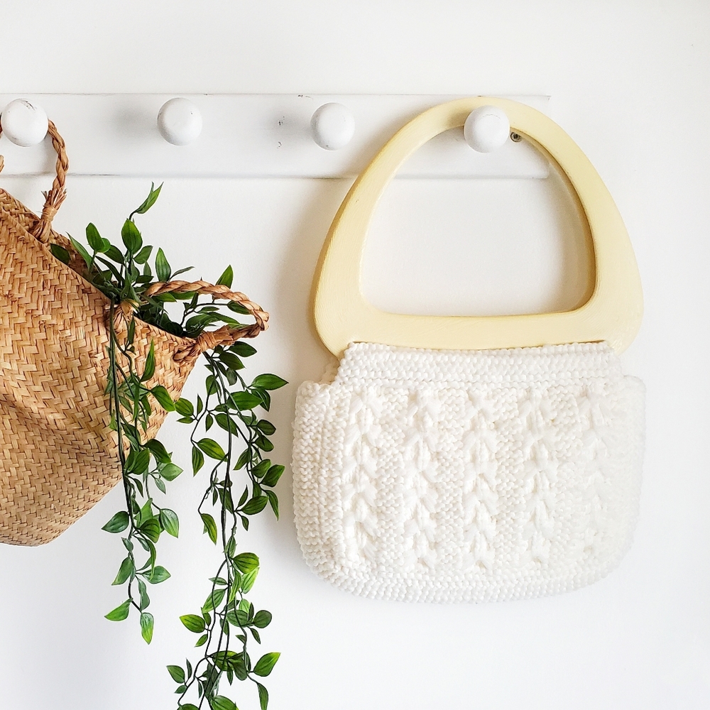 Vintage 70s boho white purse - Picture 2 of 8